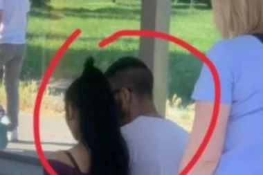USRED BELA DANA! Par uhvaćen u akciji kod Ušća, građani tvrde: Nije prvi put da ih GLEDAMO! (FOTO)