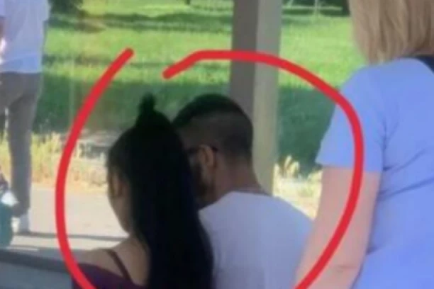 USRED BELA DANA! Par uhvaćen u akciji kod Ušća, građani tvrde: Nije prvi put da ih GLEDAMO! (FOTO)