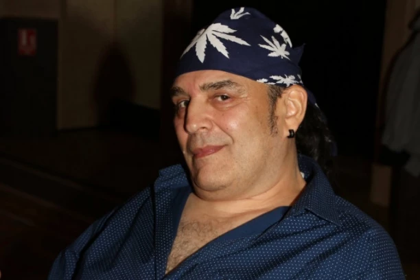 KO JE BIO IGOR STAROVIĆ? Pevač je krasio grupu Divlji kesten, osvojio brojne nagrade, a ONA je bila njegova ljubav