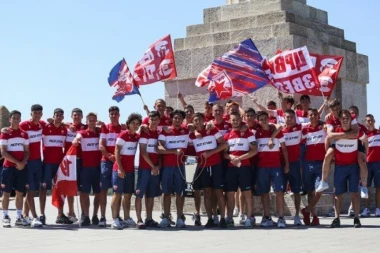 VELIKA STVAR ZA KLUB, ALI I GRAD: Navijači će na delu imati prilike da vide fudbalere Crvene zvezde!