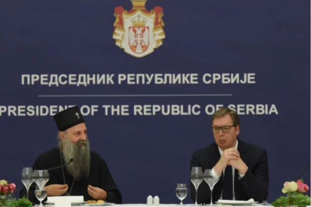 HVALA ŠTO ČINITE DA GRAĐANI KROZ KRIZU PROĐU ŠTO BLAŽE! Patrijarh Porfirije se zahvalio Vučiću! (VIDEO)