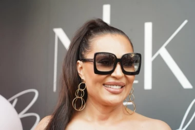 OBLINE U PRVOM, zalazak u drugom planu: Evo kako izgleda kada CECA ulovi Sunce (FOTO)