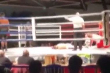 TRAGEDIJA: Nemački BOKSER (38) UMRO u ringu, samo je PAO na početku treće runde! (VIDEO)