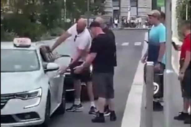 SKANDALOZAN SNIMAK: Fjuri PIJAN pravio haos, napao TAKSISTU na ulici (VIDEO)