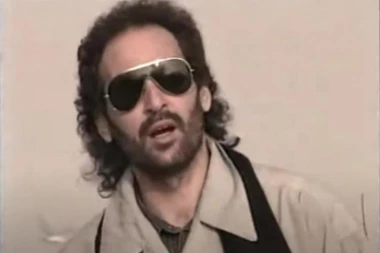 Harao DEVEDESETIH, završio u "Vidimo se u Čitulji", specifičnim izgledom PRIVLAČIO PAŽNJU: Sad je Žika Antić NEPREPOZNATLJIV, totalna TRANSFORMACIJA! (FOTO)