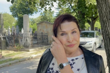 POZNATA PEVAČICA OTKRILA DETALJE RAZGOVORA SA MERIMOM NEPOSREDNO PRED SMRT: Reči Milene Plavšić DOTUKLE SU JAVNOST, evo šta joj je umetnica PRIZNALA! (VIDEO)