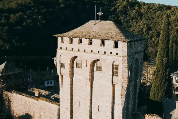 EZOTERIČNE MUDROSTI MONAHA SA ATOSA! Ove reči će vam se urezati u srce -  pokazaće vam PRAVI PUT!