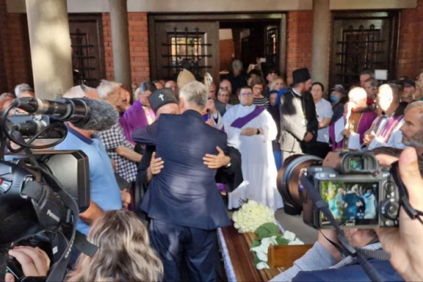 PATRIJARH PORFIRIJE SE OPROSTIO OD MATEJA NA INSTAGRAMU! Reči koje je uputio Nenadu Perišu kidaju dušu!