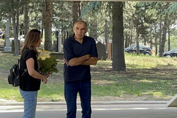 Igorov brat IZAŠAO iz KAPELE! Nije više mogao da izdrži, napolju ga sačekala KOLONA LJUDI! (VIDEO)