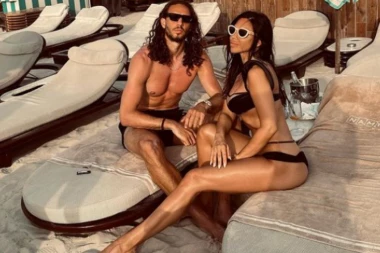 Kaja ISKEŠIRALA 10.000 EVRA za LUKS putovanje sa FUDBALEROM! Pevačica častila dečka NAJSKUPLJIM hotelom! (FOTO)