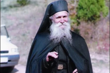 PROROČANSTVA STARCA TADEJA VITOVNIČKOG, SRPSKOG PROROKA I BOGOVIDCA: Kosovo ćemo opet vratiti, ali ćemo pre toga grdno postradati