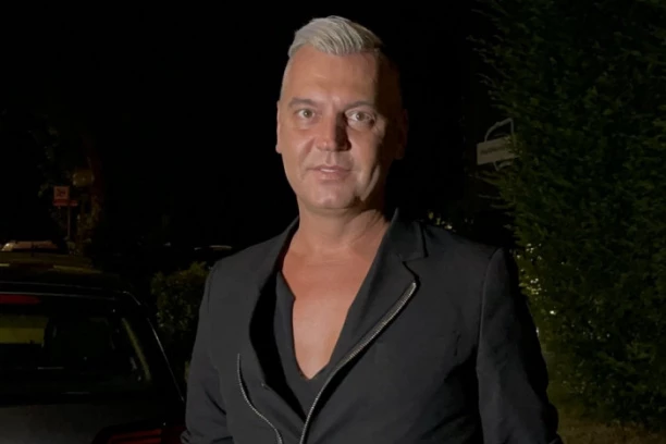 MILAN MILOŠEVIĆ POVREĐEN: Uznemirujuća fotografija, voditelj ne može da zaustavi krv!