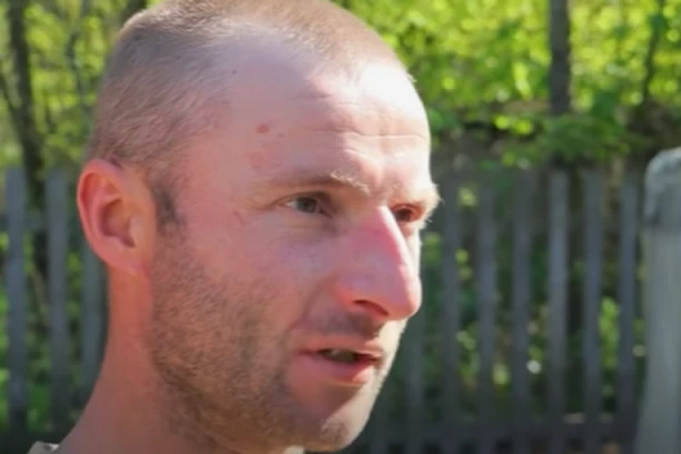 ISPUZAO SAM RANJEN IZ GROBA, BACILI SU MOG MRTVOG BRATA PREKO MENE: Ukrajinac tvrdi da su ga ruski vojnici zarobili, upucali i sahranili - NEVEROVATNA PRIČA O TOME KAKO JE OSTAO ŽIV (VIDEO)