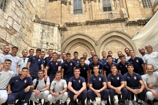 ORLIĆI NA EVRO U IZRAELU: Poseta Jerusalimu, Krivokapićev RECEPT pred Španiju - Piksijevi golovi "furiji" na Mundijalu u Italiji i Noletove pobede protiv Nadala! (FOTO)