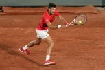 NOVAK PREGAZIO RIVALA: Đoković UBEDLJIVOM pobedom započeo Rolan Garos! (VIDEO)