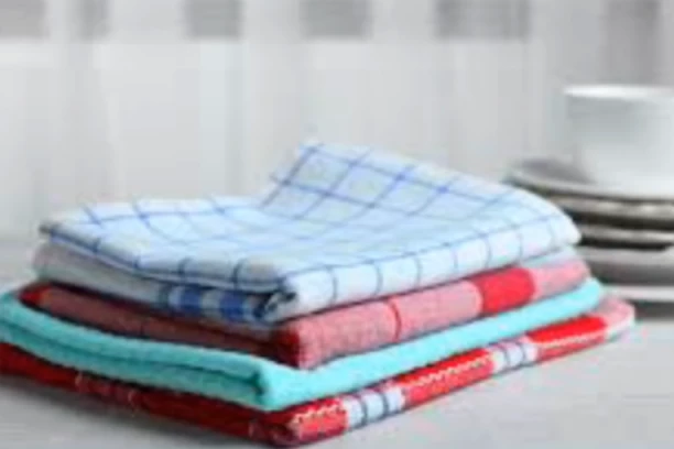 Za ovo vam ne treba ni VEŠ MAŠINA! Vratite belinu KUHINJSKIM KRPAMA i očistite sve fleke uz pomoć FANTASTIČNOG TRIKA!