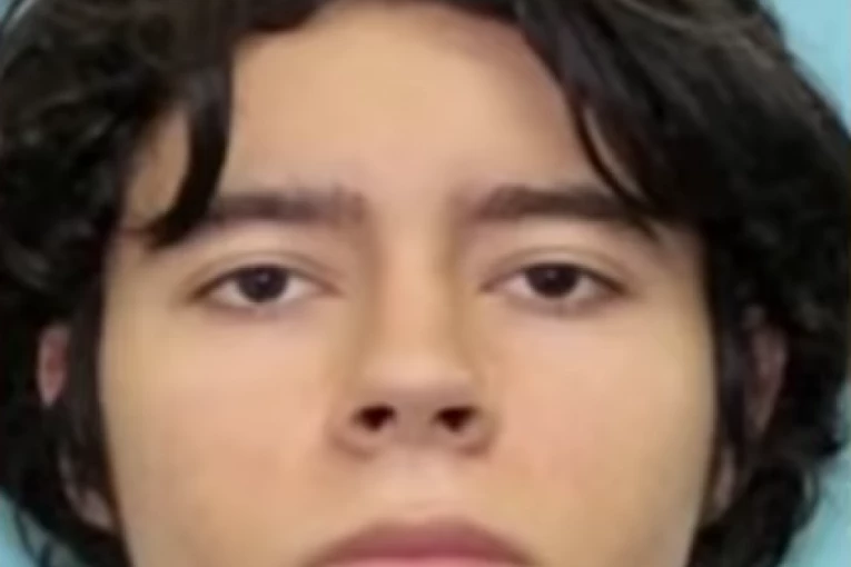 MASAKR U TEKSASU: Pre masovnog ubistva, dečak-ubica nepoznatoj devojci je slao jezive poruke! (FOTO)