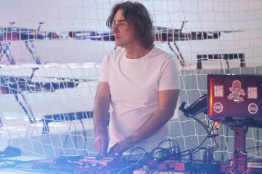 Željko Mitrović IZGUBIO gitaru, MOLI da mu se vrati i nudi OGROMAN novac za nju: Javi se, DOBRO ću ti PLATITI!