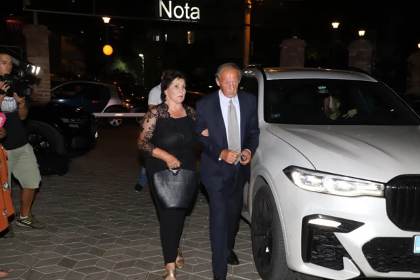 Roditelji Cece Ražnatović stigli na UNUKIN ROĐENDAN!