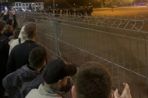 ĆAO, NEMA VIŠE: Preživljavaju najteže trenutke u svojoj bogatoj istoriji – Navijači nisu imali milosti!