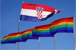 ISTORIJSKA PRESUDA! Gej partneri u Hrvatskoj od sada će moći da USVAJAJU DECU!