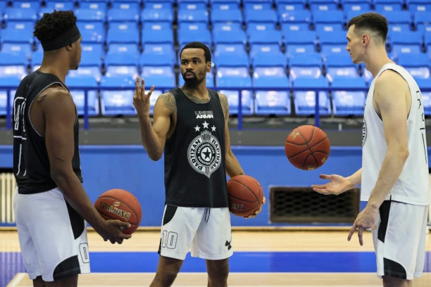 POTPISANO: Partizan zamenio Španijom!