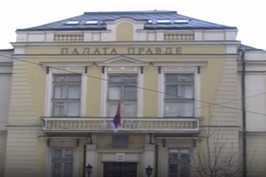 PROŠLA DETEKTOR ZA METAL PA PEROREZOM NASRNULA NA ŽENU?! Detalji krvave drame u vranjskom sudu