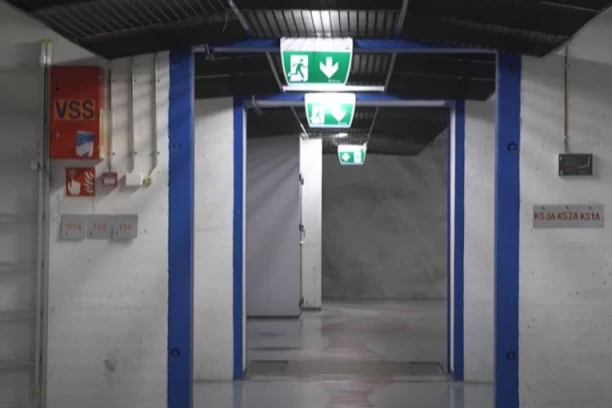 E, OVO SE ZOVE SKLONIŠTE! Objavljene slike bunkera u Helsinkiju u kojem bi svi njegovi stanovnici mogli da prežive mesecima! NI NUKLEARNA BOMBA im ne može NIŠTA! (VIDEO)