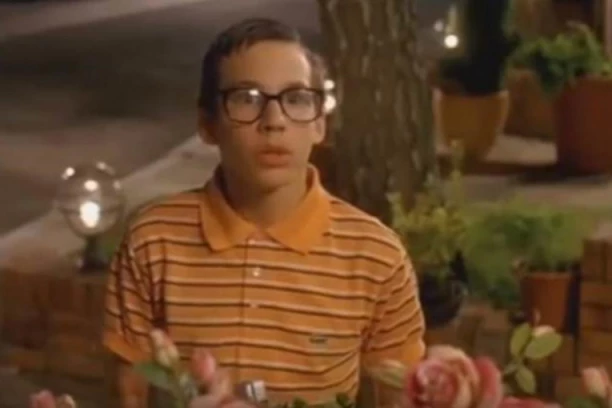 ŠTREBER IZ "MI NISMO ANĐELI", POKUŠAVAO JE DA OSVOJI MIRKU: Pašće vam vilice kako MARKO danas izgleda, PRIZOR koji je ZAPANJIO SVE! (FOTO)