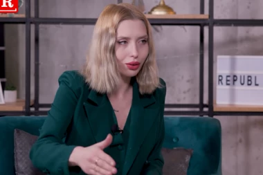 JEZIVA DRAMA! Naša influenserka pokušala da se UBIJE TABLETAMA I ALKOHOLOM: Objavila OPROŠTAJNU PORUKU, a onda isparila, NIKO NE ZNA GDE SE NALAZI!