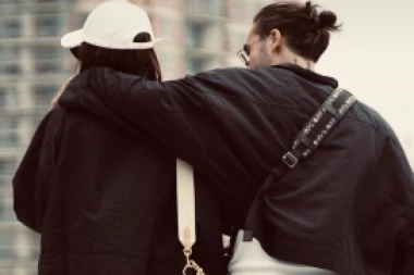 Anastasija u potpunosti deo porodice Gudelj! Pevačica i Nemanjin brat NERAZDVOJNI, a ova fotografija je DOKAZ koliko se slažu! (FOTO)