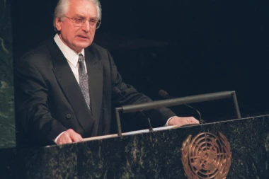 HRVATSKI MEDIJI: Slavimo izmišljen Tuđmanov praznik - stvorili su državu u vlasništvu HDZ