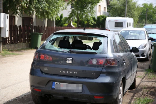 CENE U AUTO-SERVISIMA POSLE OLUJE OTIŠLE NEBU POD OBLAKE: Zamena šoferšajbne ili štop-svetla ide i do 1.000 evra!