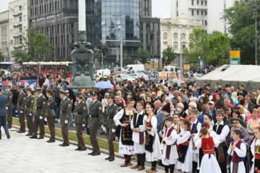 SRBIJA UJEDINILA RUSIJU I SAD! Ambasadori stigli na polaganje zakletve predsednika Vučića! (FOTO)