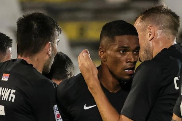 GROM IZ VEDRA NEBA: Miljenik navijača Partizana RASKINUO UGOVOR!