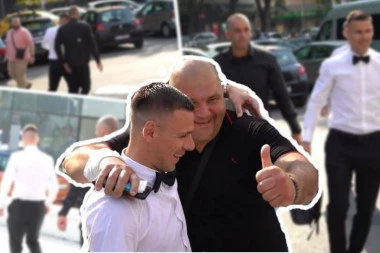 BRUKA I SRAMOTA GRUJIĆKE I GOBELJE: Katarina TERALA sedmu silu, OBEZBEĐENJE napravilo HAOS, a Markov BEZOBRAZLUK je UŽASAN! (VIDEO)