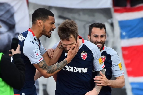 ZVEZDA MORALA DA SE OTVORI: Stankovićeva uzdanica OSTAJE na "Marakani"!