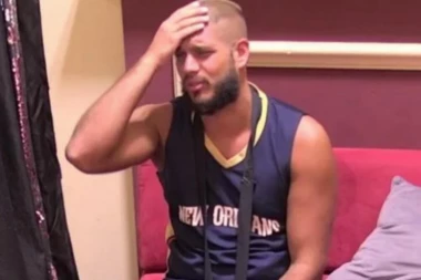 DEJAN DRAGOJEVIĆ MOLI MAJKU ZA OPROST: Nova drama u Veterniku, sve isplivalo na mrežama!