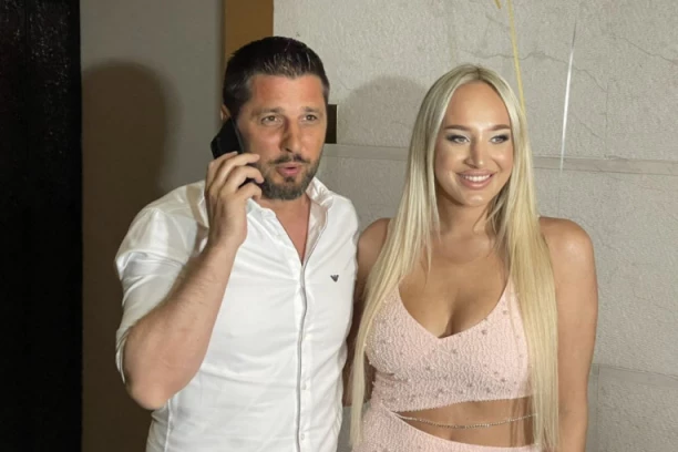 Miljkovića spopadaju žene, šalju mu svakakva poruke: Markovo priznanje ŠOKIRALO sve, Luninu reakciju niko nije očekivao! (FOTO)