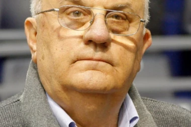 LUČIĆ ZA SPORTISSIMO - NIŠTA MU NIJE JASNO: Crveno-beli kao da su na boga kamenje bacali