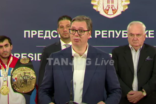 VUČIĆ SA OSVAJAČIMA ZLATNIH MEDALJA: Predsednik primio Abasova, Agejeva, i čanove delegacije u zgradi Generalnog sekretarijata (VIDEO)
