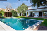 Kuća u Španiji jeftinija nego u Veterniku! Urnebesne objave na društvenim mrežama: Superluksuzna vila u Madridu TRI PUTA jeftinija od kuće na Dedinju! (FOTO)