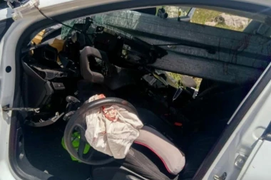 Ima povređenih! Strahovit sudar kod Čačka!