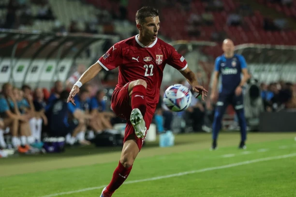 Lazović napušta Veronu: Reprezentativac Srbije pojačava bivšeg prvaka Evrope?