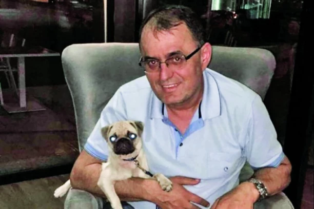 Čika Vlada iz SPS savetuje: Evo kako sa 33.000 dinara da pijete MOET i vozite džip