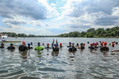 Srpski triatlonci osvajaju Srebrno jezero
