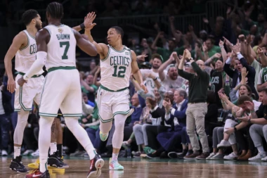 Može li Boston do prstena nakon 14 godina? Seltiksi slavili u trećem meču, sada je pritisak na Voriorsima! (VIDEO)