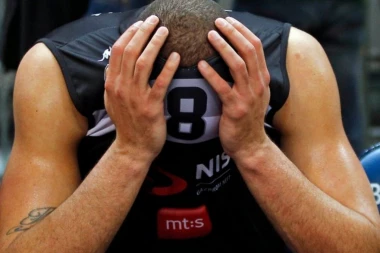 Ovo je PONIŽAVAJUĆE za Partizan! SRAMOTA za crno-beli svet bez obzira na sve... (FOTO)