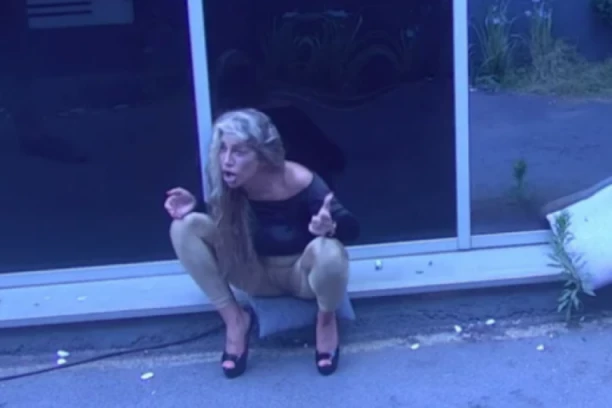 BRUTALNA svađa Dalile i Cara, pale TEŠKE reči! Filip UDARIO na ono što je najviše BOLI, Dragojevićka VAN SEBE od besa! (FOTO)