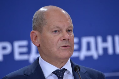 VELIKI PROBLEM ZA NEMAČKU! Olafa Šolca od ovoga baš BOLI GLAVA!